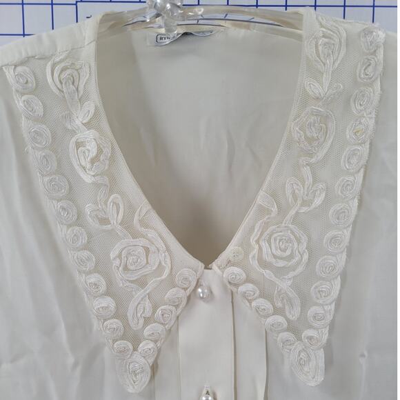 Romantic Vintage Lace-Collar Cropped Blouse by Impressions of California 2-2 - Picture 6 of 15